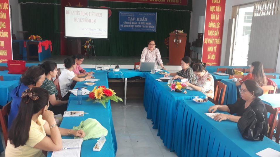 Bình Đại (Bến Tre): Tập huấn kỹ thuật cho 15 cán bộ dự án Tín dụng tiết kiệm